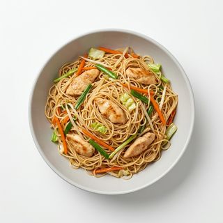 Fideos De Arroz Con Pollo