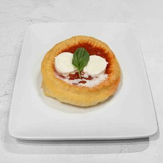 Montanara con bufala grande