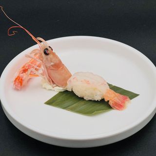 179. Nigiri scampo crudo