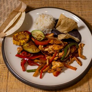 FAJITAS DE POLLO
