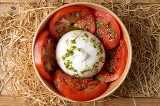 Ensalada De Burrata Pugliese