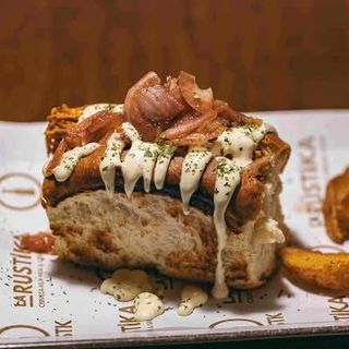 Brioche de Cochinita