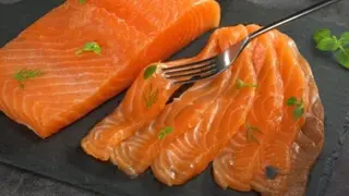 Лосось слабосолений (50г)