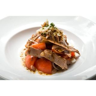 Amanida de ventresca, tomaquet i ceba