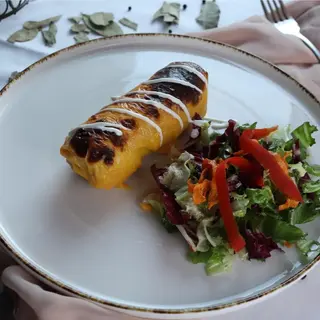 Piept de pui umplut cu ciuperci și cașcaval cheddar