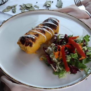 Piept de pui umplut cu ciuperci și cașcaval cheddar