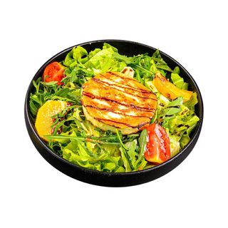 Свежа салата с козе сирене