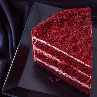 Красный бархат пирожное