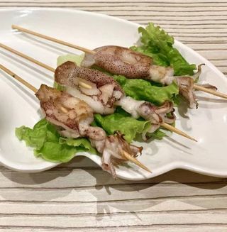 205. Calamari alla piastra - 3 pezzi