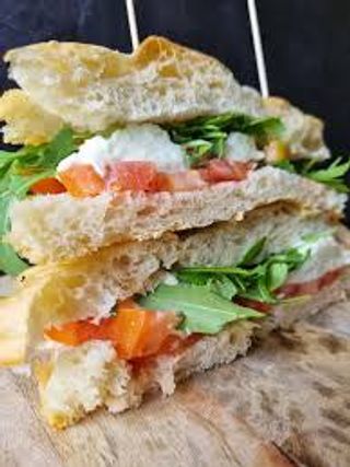 Focaccia de Tomate y mozarela