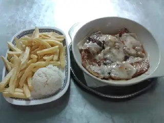 Lombinhos de Porco com Queijo