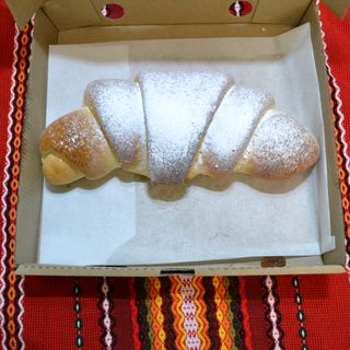 Кифла с шоколад от козуначено тесто