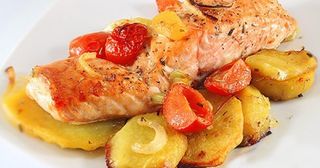 запеченная форель с овощами (300 гр.)