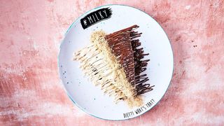 Posna Snickers homemade palačinka