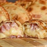 Empanada de Jamón y Queso (Delivery)
