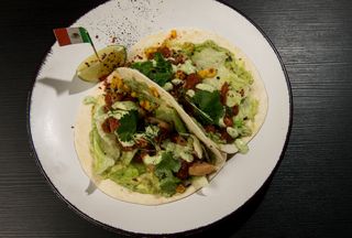 Тако Кон Пойо (270г)