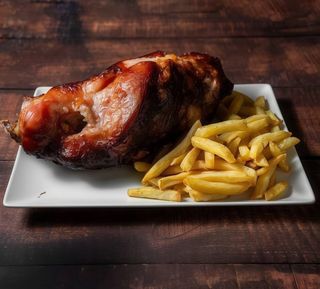 Codillo Con Patatas (Ración)