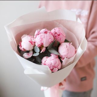 Букет рожевих півоній (5шт)