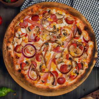 Pizza Vesuvio, Familiar