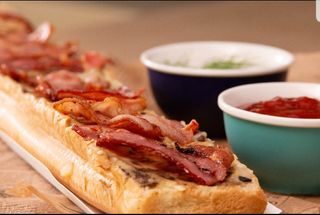 Zapiekanka z bekonem