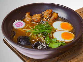 МІСО РАМЕН З КУРКОЮ