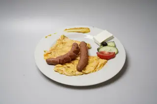 Omlet sa viršlama