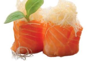 71 Gunkun Philadelphia avvolto da salmone