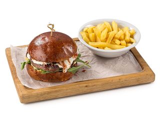 Бургер з грушею та блакитним сиром (350/130g)