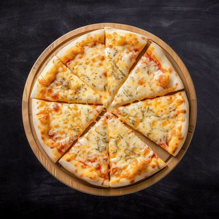 Pizza 4 Quesos. Large