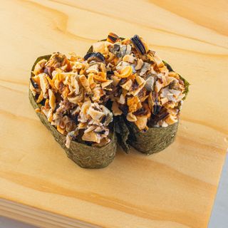 Gunkan spajsi dagnje