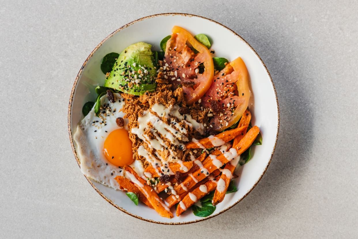 Ensalada De Pollo Mechado