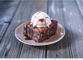 Brownie De Chocolate Con Nueces