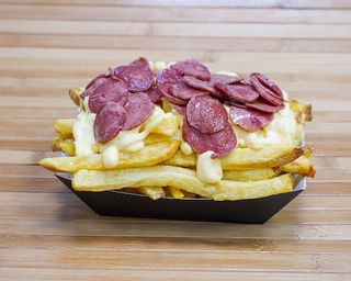 Patatas con Miel Mostaza y Salchicha