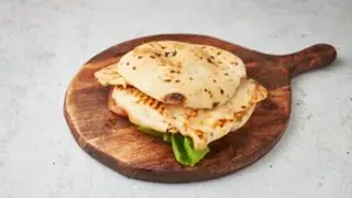Punjeni pileći file 300g