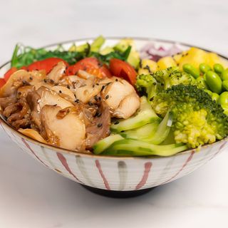 Pollo Teriyaki Poke Bowl