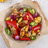 G-Porc picant cu legume la tigaie