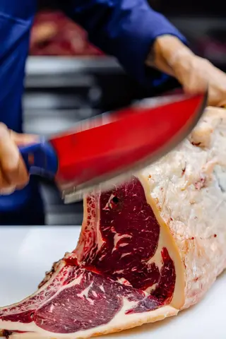 La Costata di Manzo (Scottona Bavarese proveniente da allevamenti etici)