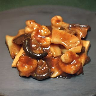 49 gambas con bambu y setas