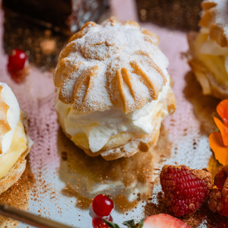 Mini-choux cu crema de vanilie si frisca (100g)