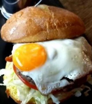 Santa Carla Rellena Burger