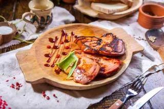 CIOLAN AFUMAT LA GRATAR