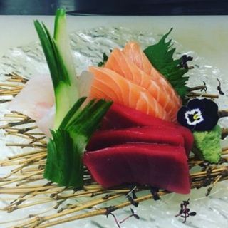 Sashimi mix 6 pcs atum 3 salmon 3 pcs