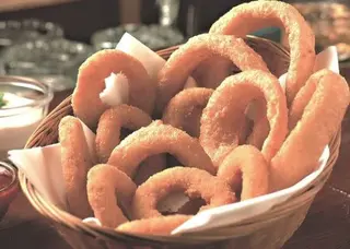Anelli di cipolla in pastella - 6 pezzi