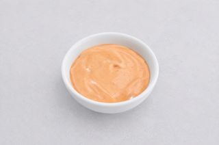 Sos mayo-sriracha