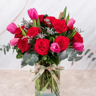 10 rosas  + Tulipán