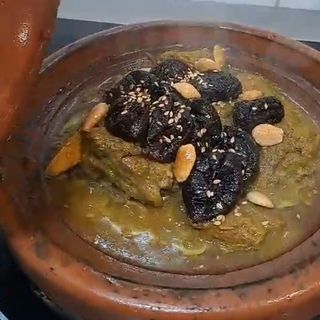 Tajín De Ternera Con Ciruelas