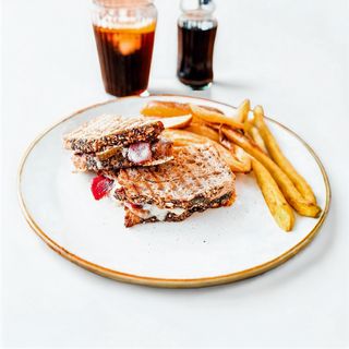 Sándwich De Pastrami