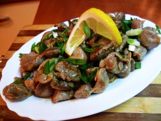 Пилешки воденички на тиган с лук (260г)