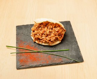 Arepa Rellena De Chicharrón Gallego Y Queso