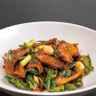 干煸肥肠 Intestinos salteados